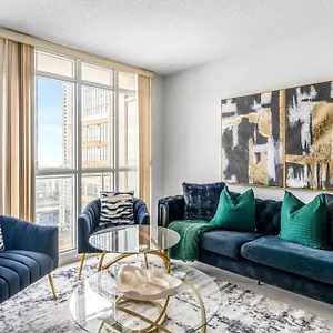 One Bed And Den Upscale Comfort With Parking Appartement