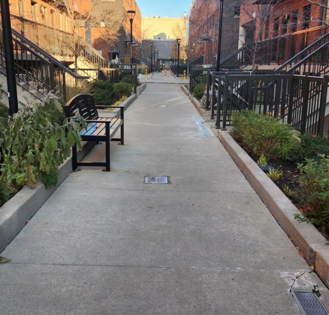 Beautiful Townhouse Near Yorkdale Mall, Wilson Subway Apartment Toronto