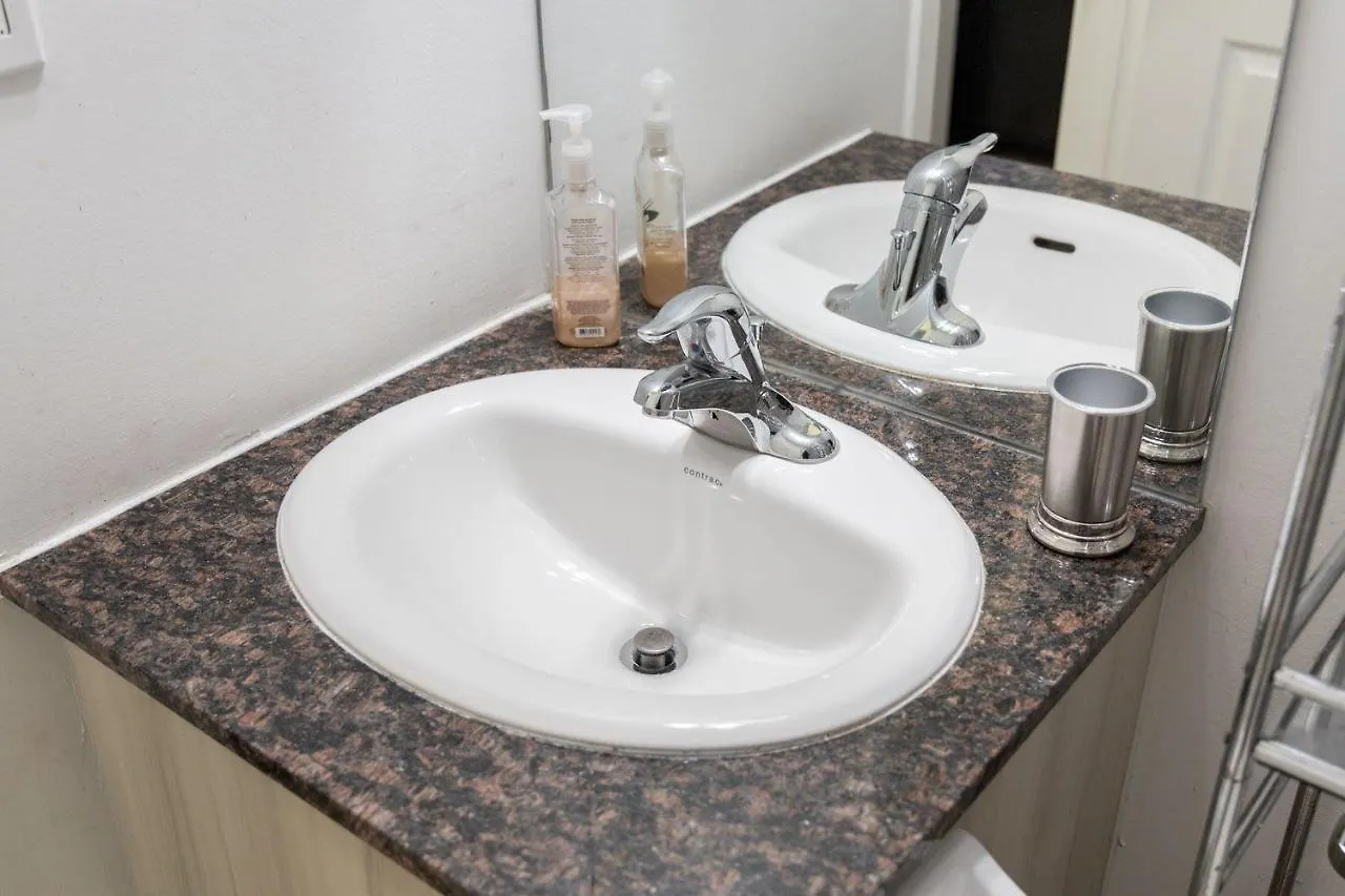 Appartamento Beautiful Townhouse Near Yorkdale Mall, Wilson Subway Toronto 0*,  Canada